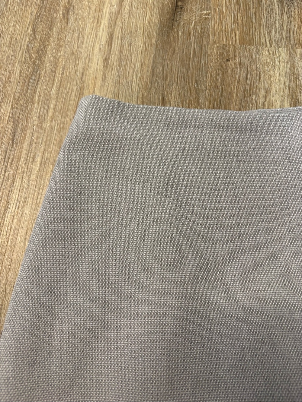 Express Light Gray Pencil Skirt Size 10 Stretch Career Office Back Slit - Picture 2 of 7